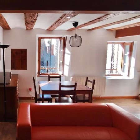 Apartamento Centro Benasque Bagian luar foto