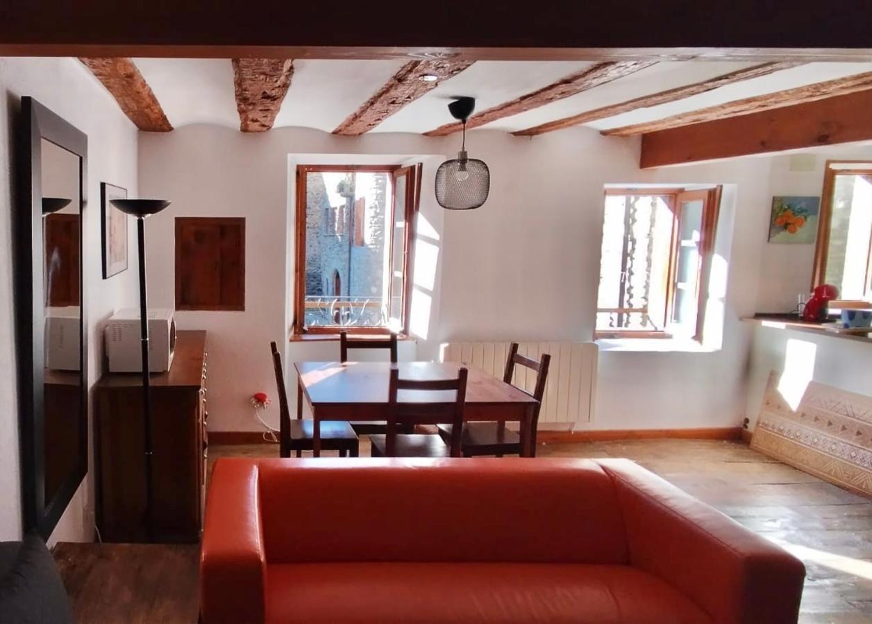 Apartamento Centro Benasque Bagian luar foto